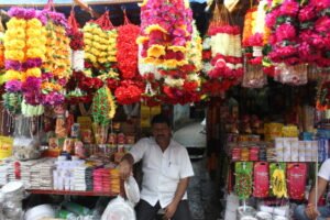 colourful-stalls-in-ganesh-nagar-market-img_9159_anurag-mallick
